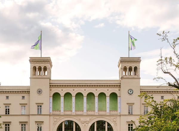 Outdoor view of Berlin Art Week Garten at Hamburger Bahnhof – Nationalgalerie der Gegenwart